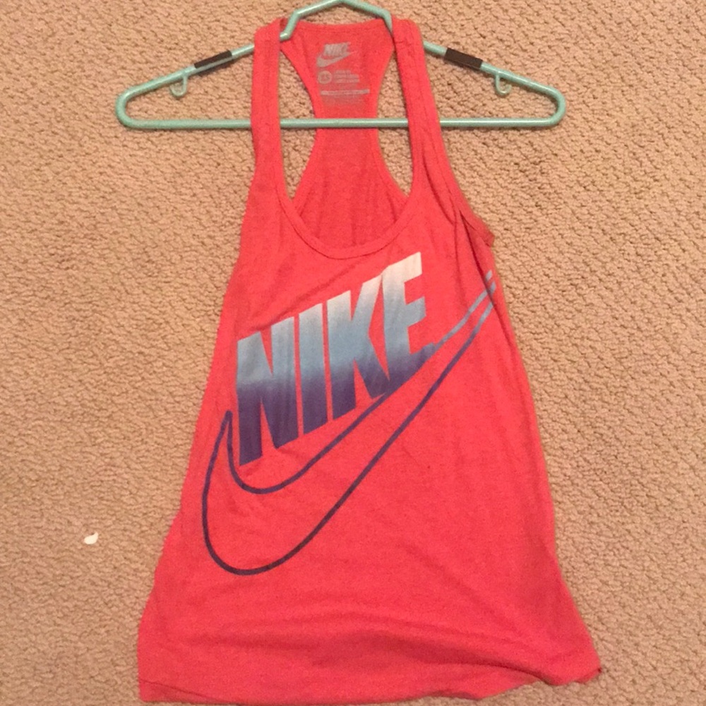Nike loose-fit tank top 2/$20!!